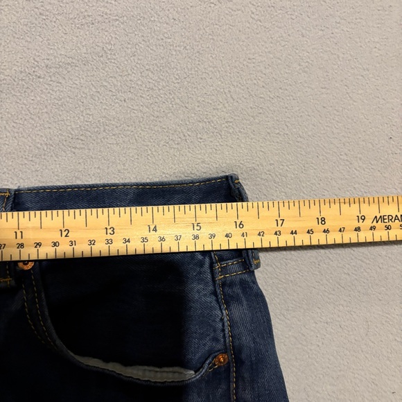 Levis 501 Jeans Mens 32x32 Blue Straight Leg Regular Denim Grunge Casual - Picture 4 of 9